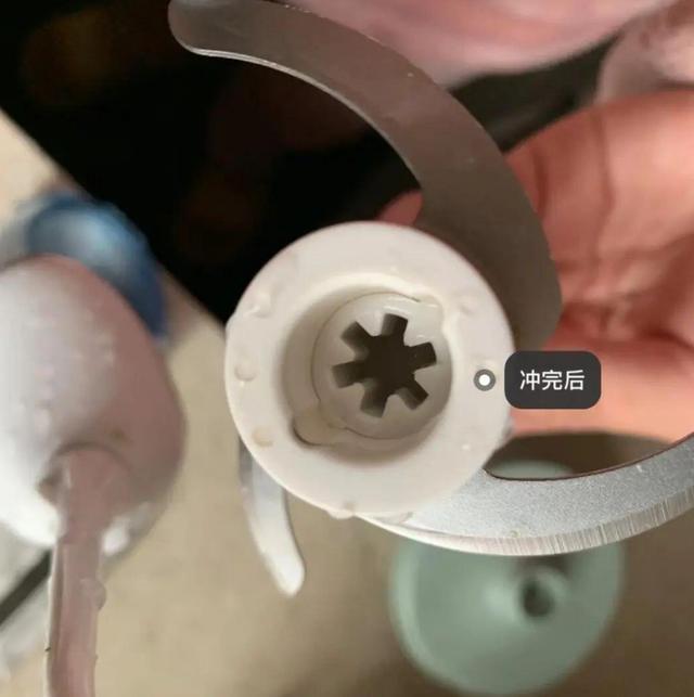 惊呆了！小家电换个思路清洗干净又轻松爱游戏网站入口被网友的“生活智慧”(图2)