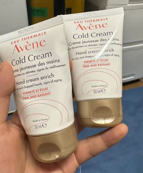 护手霜年度10大全球公认最好用的护手霜ayx爱游戏app体育十大公认最好用的(图5)